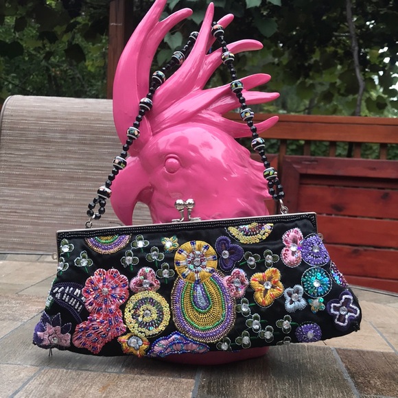 Steve Madden Handbags - 👑Mini Steve Madden clutch👑